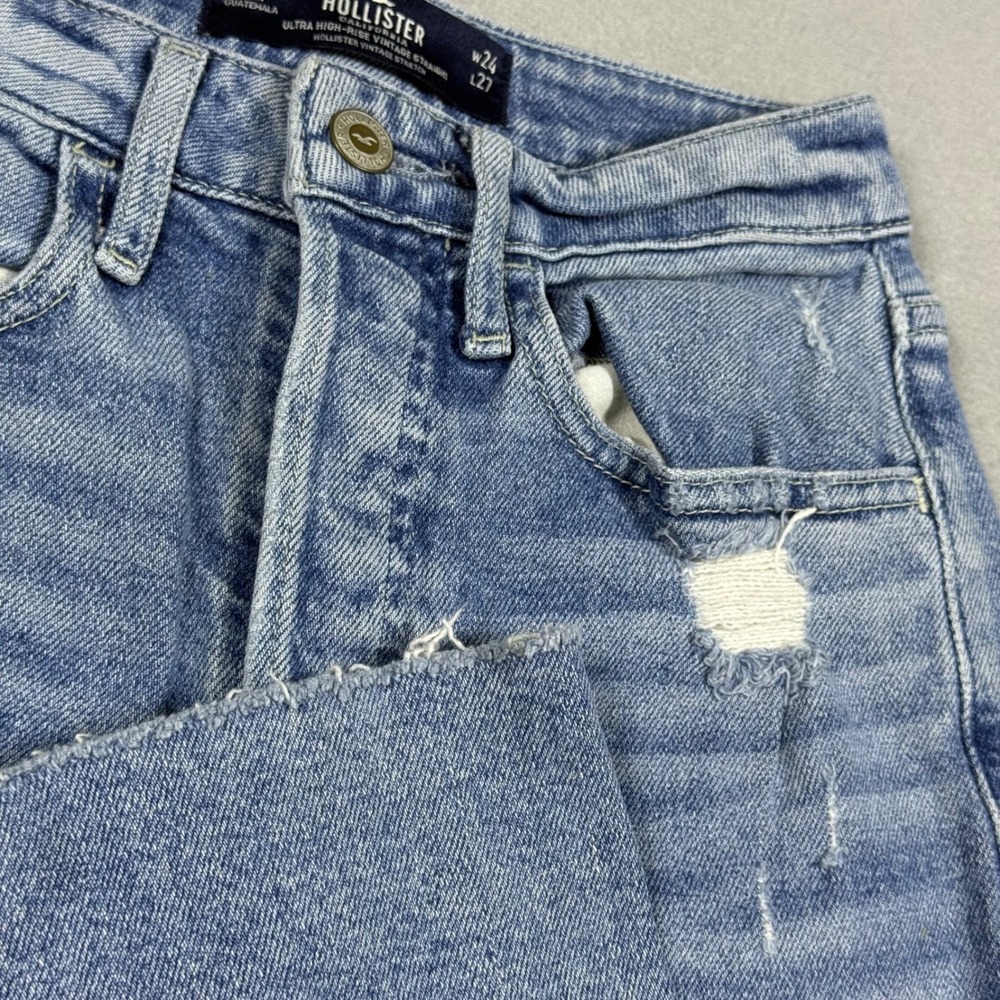 Hollister Ultra High-Rise Vintage Straight Distressed Jeans Light Wash 0R 24x27